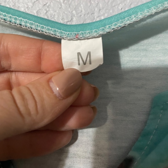 Women's M Aztec Print Tunic Pullover. Scoop/V-Neck, Western, Boho, Geometrical - Picture 3 of 6